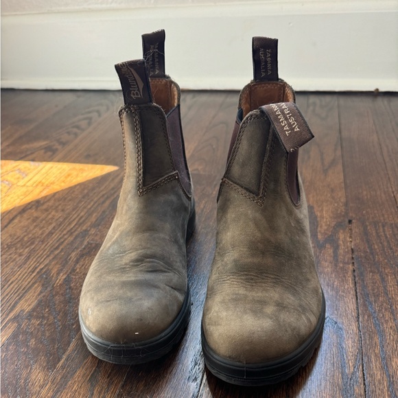 Blundstone Boots - Picture 2 of 5